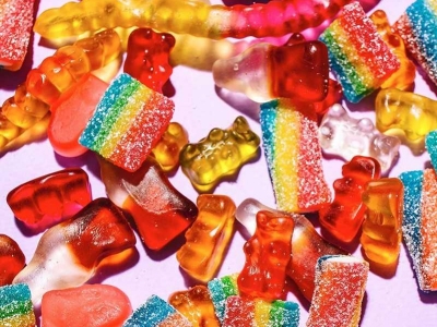 Explorez le Monde des Bonbons Gélifiés au CBD de JustCBD : Variété et Saveurs